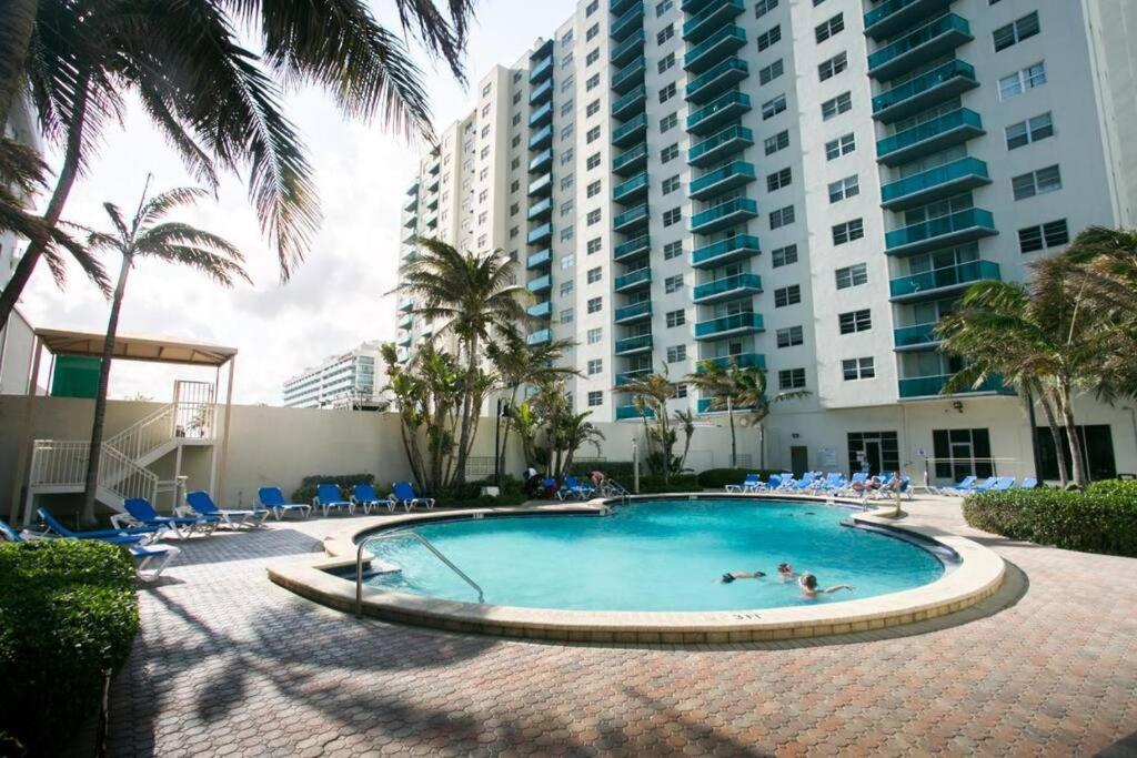 Amazing Apartment On The Beach Голлівуд Екстер'єр фото